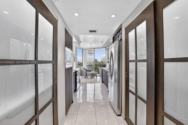 20281 E Country Club Drive 201, Aventura, FL 33180