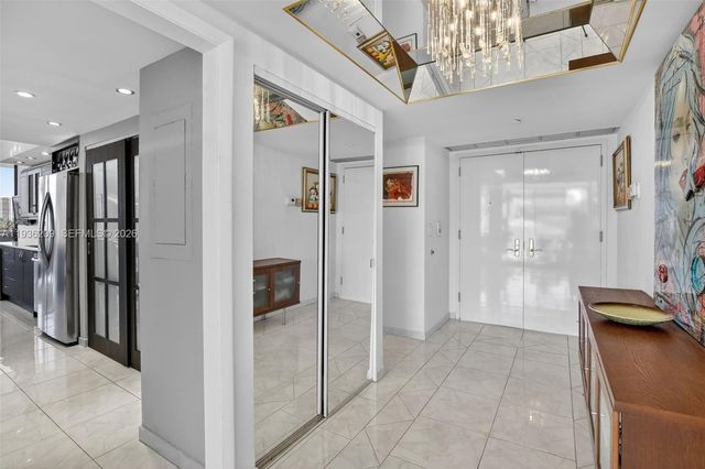 20281 E Country Club Drive 201, Aventura, FL 33180