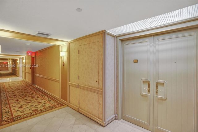 20281 E Country Club Drive 201, Aventura, FL 33180