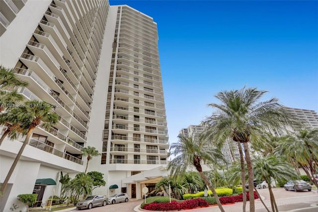 20281 E Country Club Drive 201, Aventura, FL 33180