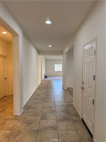 6840 Sunsight, Jurupa Valley, CA 92509