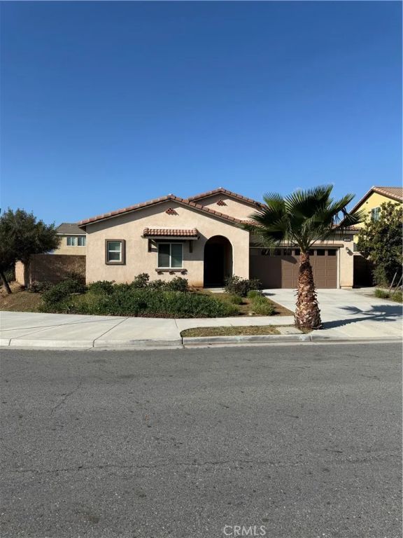 6840 Sunsight, Jurupa Valley, CA 92509