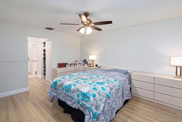 2360 NW 12th St, Delray Beach, FL 33445