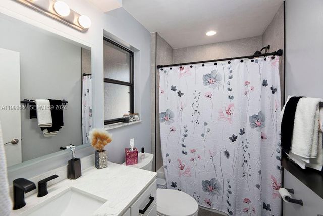 2360 NW 12th St, Delray Beach, FL 33445