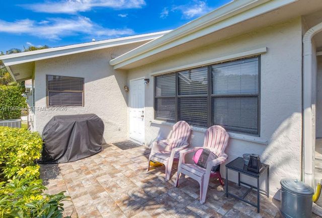 2360 NW 12th St, Delray Beach, FL 33445