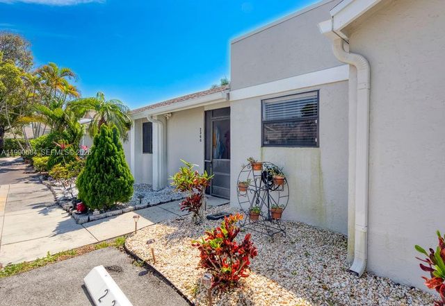 2360 NW 12th St, Delray Beach, FL 33445
