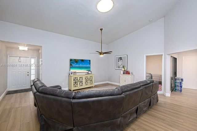 2360 NW 12th St, Delray Beach, FL 33445