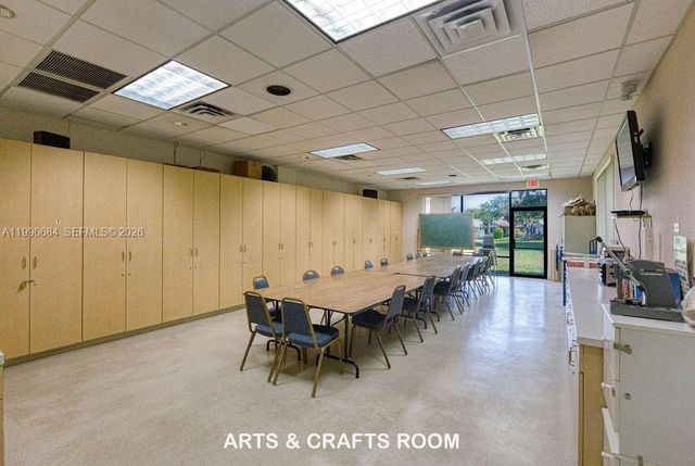 2360 NW 12th St, Delray Beach, FL 33445