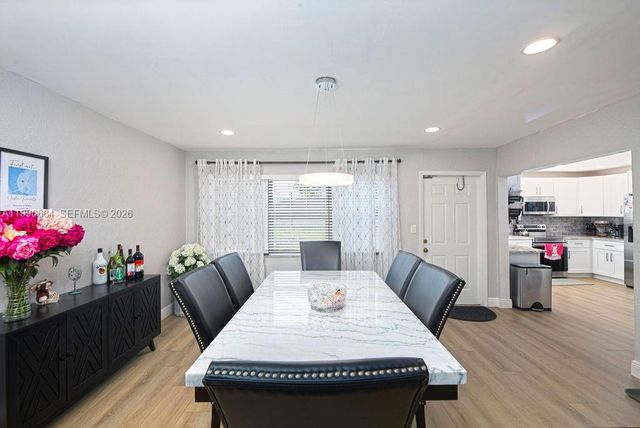 2360 NW 12th St, Delray Beach, FL 33445