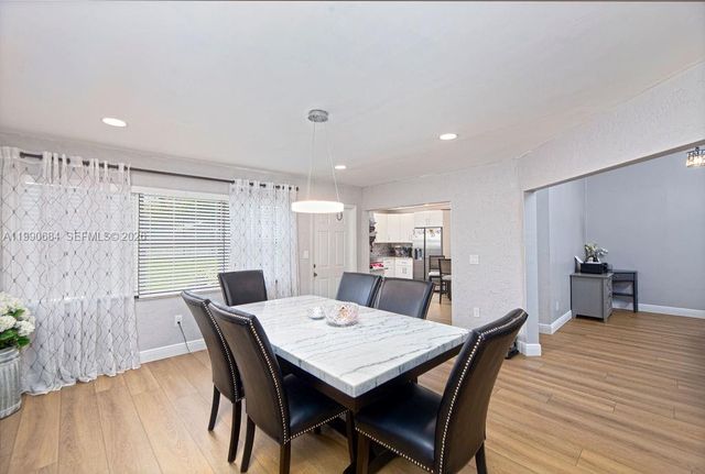 2360 NW 12th St, Delray Beach, FL 33445