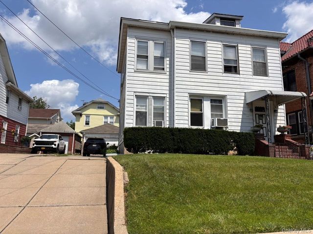150-29 86th Avenue, Briarwood, NY 11432