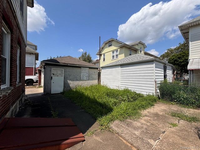 150-29 86th Avenue, Briarwood, NY 11432
