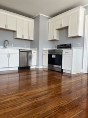 3 Mcgrath Hywy a, Quincy, MA 02169