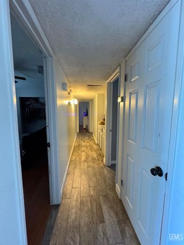 6017 Poso Court, Bakersfield, CA 93309