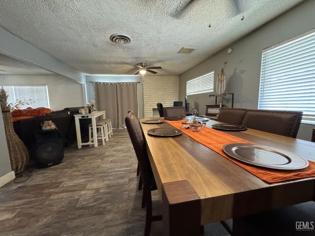 6017 Poso Court, Bakersfield, CA 93309