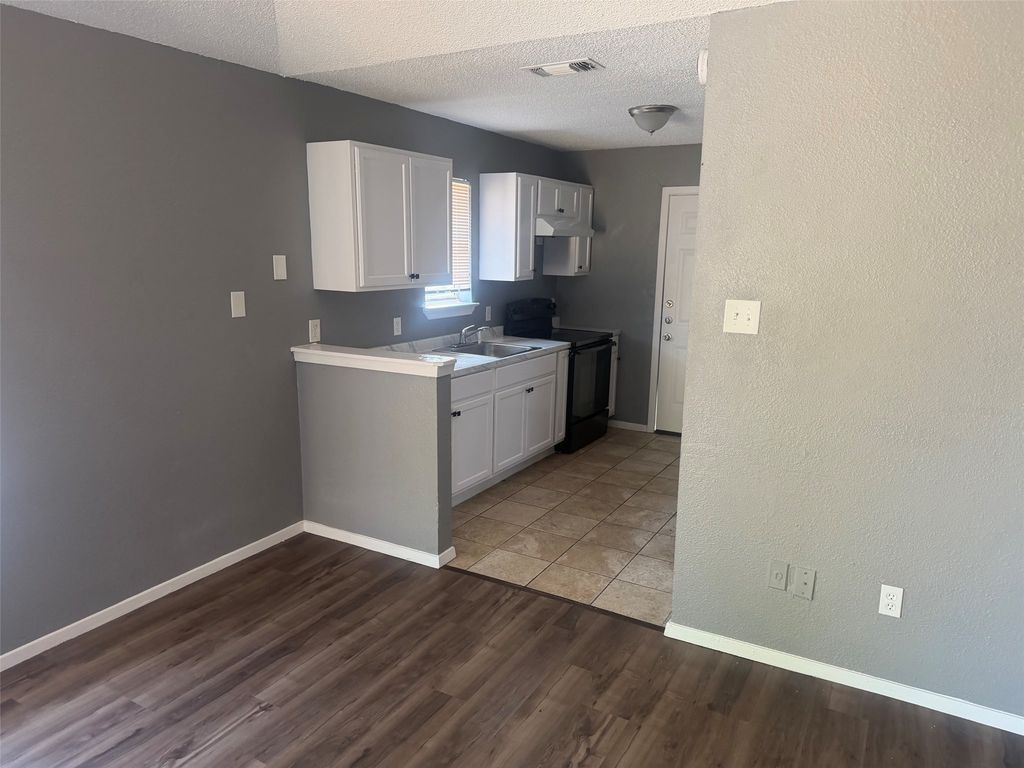 5334 Flamingo Road, Fort Worth, TX 76119