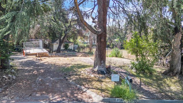 3128 N Mount Curve Avenue, Altadena, CA 91001