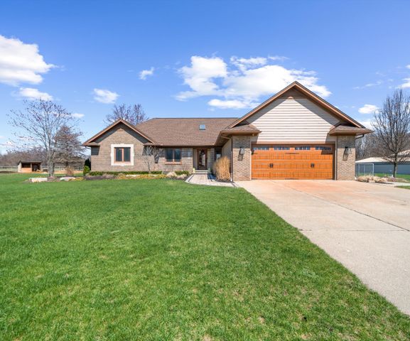 9552 Wall Gene Road, South Lyon, MI 48178
