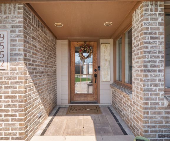 9552 Wall Gene Road, South Lyon, MI 48178