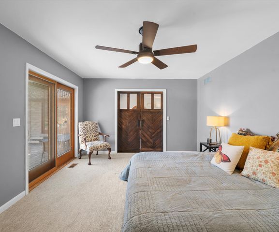 9552 Wall Gene Road, South Lyon, MI 48178