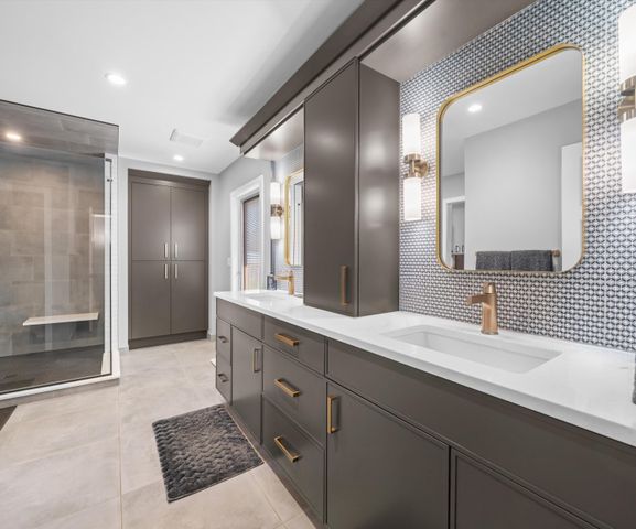 9552 Wall Gene Road, South Lyon, MI 48178