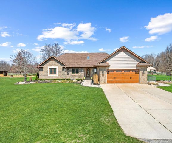 9552 Wall Gene Road, South Lyon, MI 48178