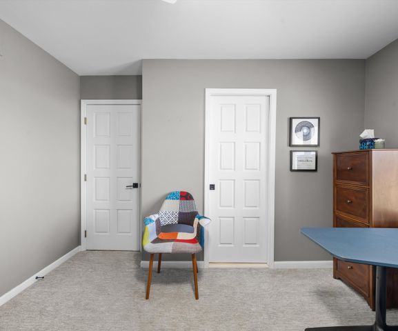 9552 Wall Gene Road, South Lyon, MI 48178