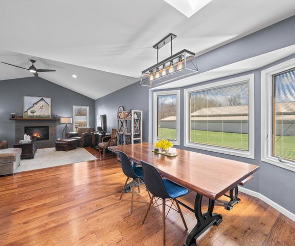 9552 Wall Gene Road, South Lyon, MI 48178