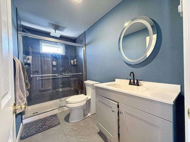 3 Harris Avenue, Hampton, NH 03842