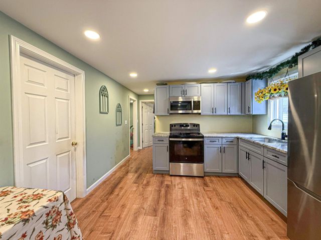 3 Harris Avenue, Hampton, NH 03842