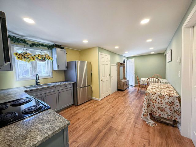 3 Harris Avenue, Hampton, NH 03842