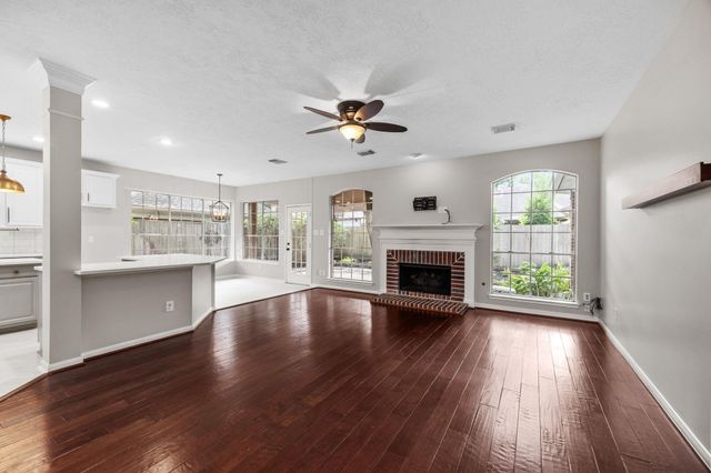9015 Rhapsody Lane, Houston, TX 77040