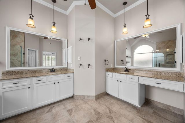 9015 Rhapsody Lane, Houston, TX 77040