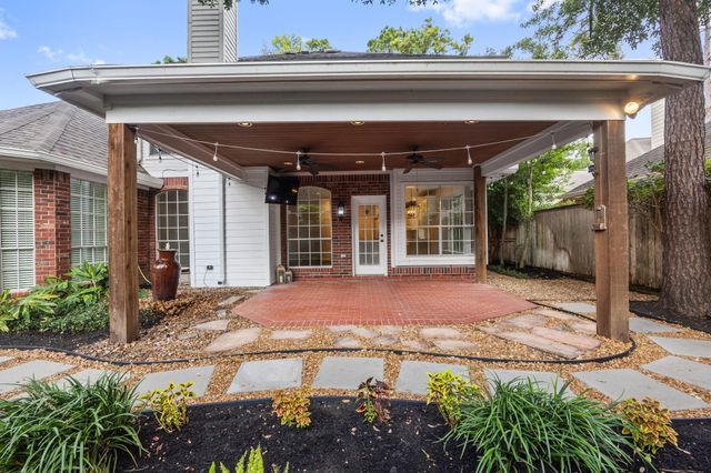 9015 Rhapsody Lane, Houston, TX 77040