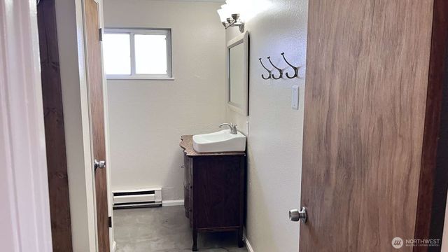 973 Cathlamet Drive, Oak Harbor, WA 98277