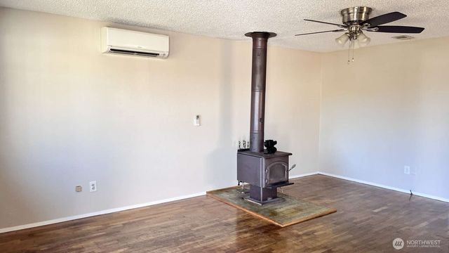 973 Cathlamet Drive, Oak Harbor, WA 98277