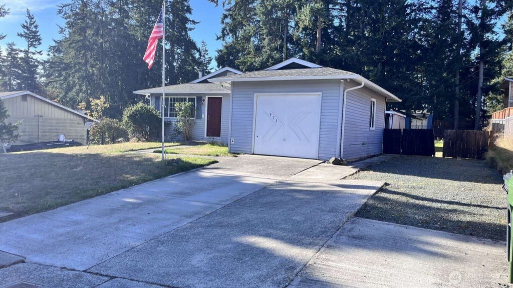 973 Cathlamet Drive, Oak Harbor, WA 98277