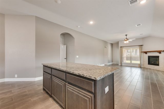 1941 Silverleaf Drive, Glenn Heights, TX 75154