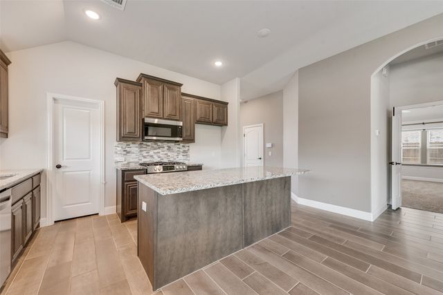 1941 Silverleaf Drive, Glenn Heights, TX 75154