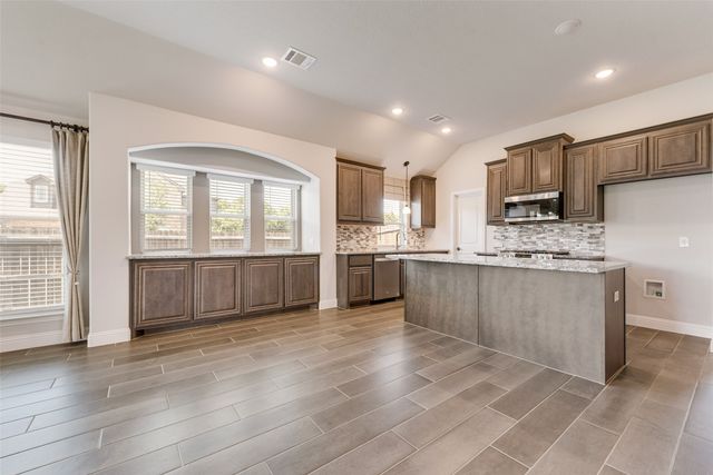 1941 Silverleaf Drive, Glenn Heights, TX 75154