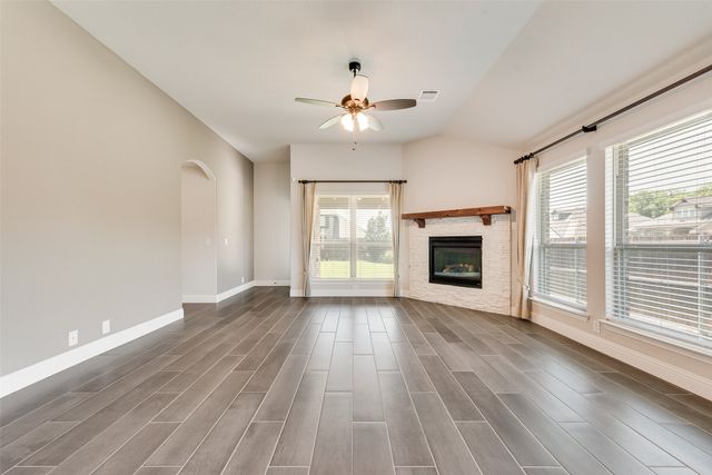1941 Silverleaf Drive, Glenn Heights, TX 75154