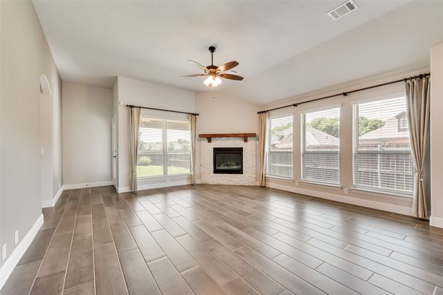 1941 Silverleaf Drive, Glenn Heights, TX 75154