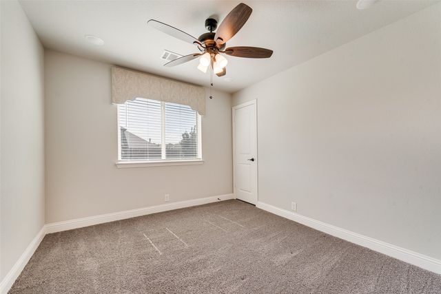 1941 Silverleaf Drive, Glenn Heights, TX 75154