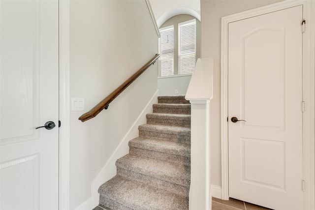 1941 Silverleaf Drive, Glenn Heights, TX 75154