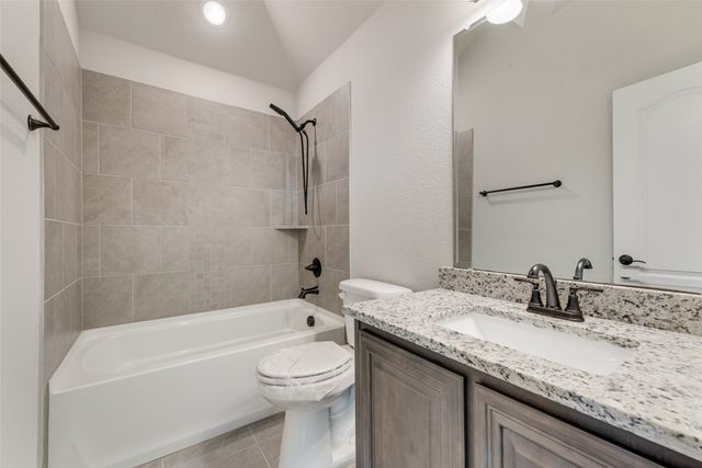 1941 Silverleaf Drive, Glenn Heights, TX 75154