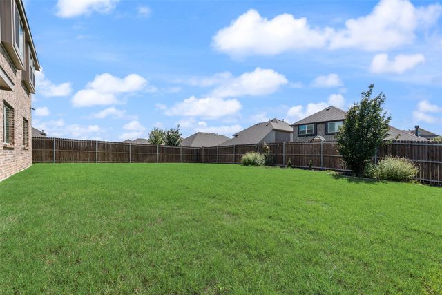 1941 Silverleaf Drive, Glenn Heights, TX 75154