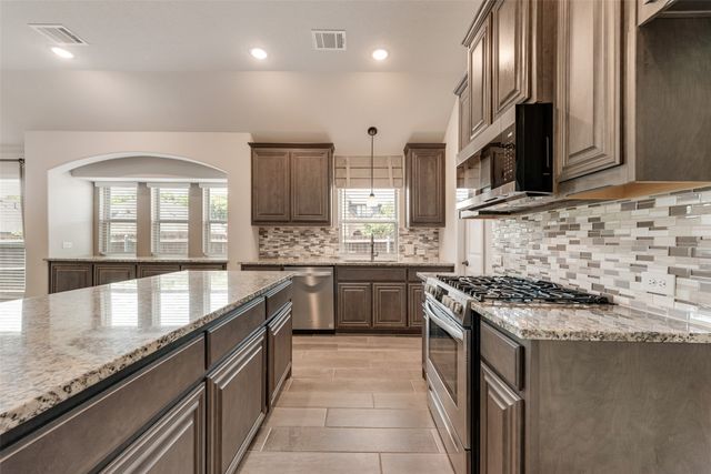 1941 Silverleaf Drive, Glenn Heights, TX 75154
