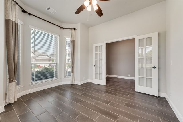 1941 Silverleaf Drive, Glenn Heights, TX 75154