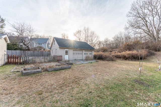 92 Hunters Avenue, Norwich, CT 06380