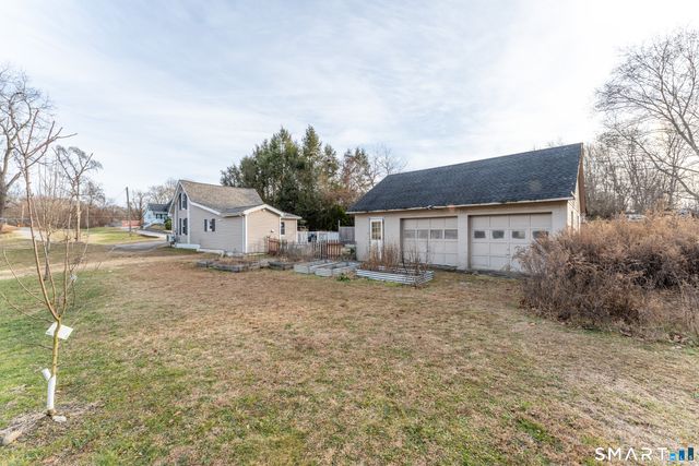 92 Hunters Avenue, Norwich, CT 06380